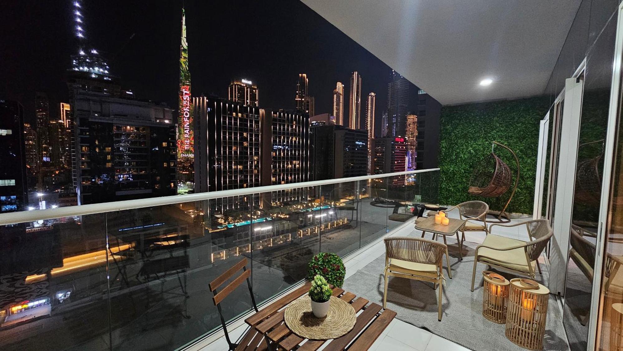 Japandxb Burj Khalifa View - 4min Mall Apartment *